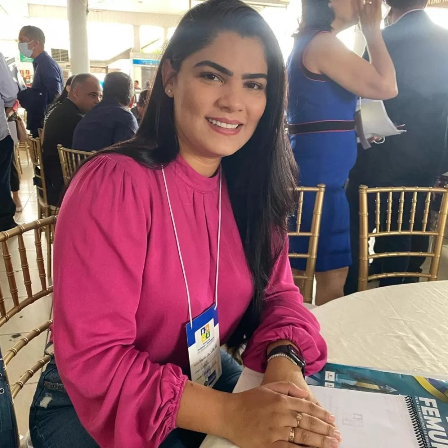 Improbidade: Ex-prefeita Raíssa Bento é investigada por suposta doação irregular de terrenos públicos em Guajará-Mirim